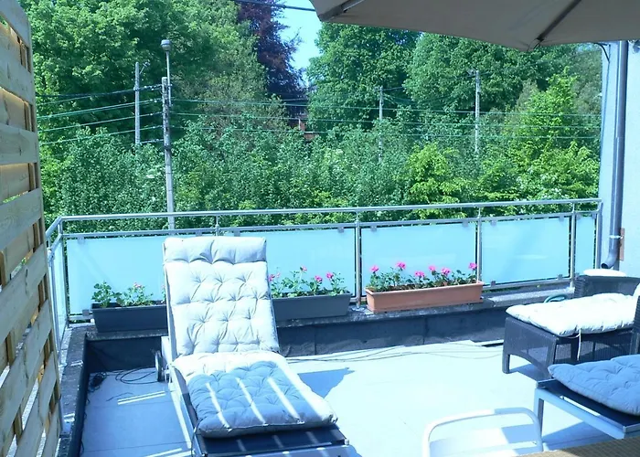 liège 4420 rue jean Jaurès 45 grande maison joyeuse avec terrasse 30m2 pour 8 personnes maximum